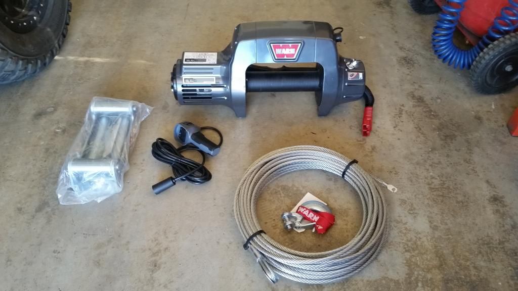 Warn 9.5 ti winch for sale in socal Pirate 4x4